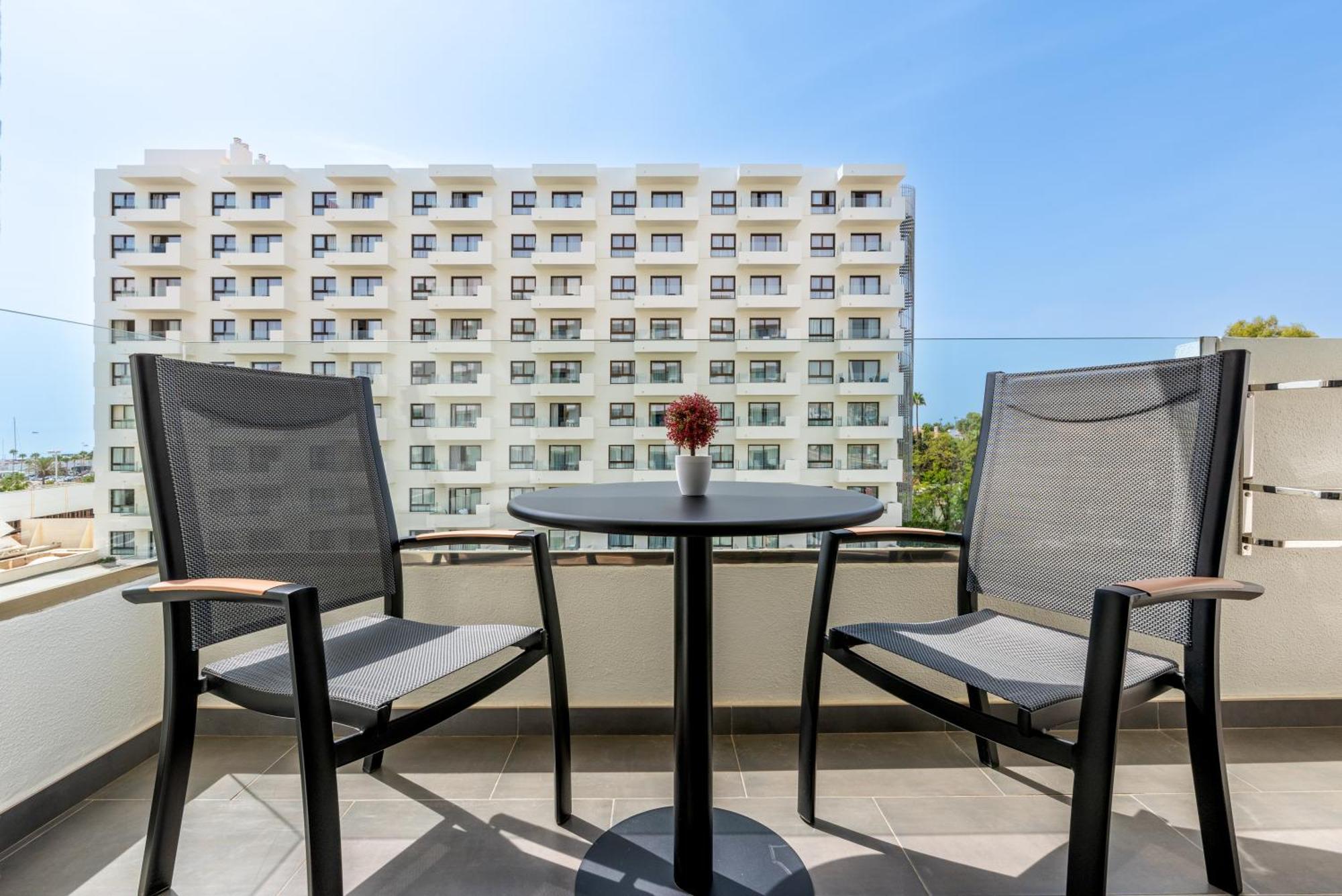 Wintowinrentals Executive Apt In Ocean House Complex Torremolinos Exterior foto